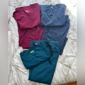 Wonderwink scrubs bundle